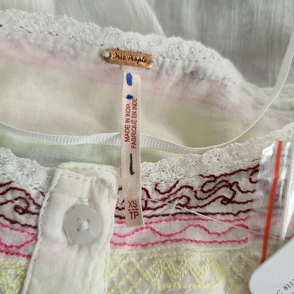 Free People Mirabella Embroidered Top Sz XS Cream Multicolor Crop SS NWT $128 - Picture 3 of 12